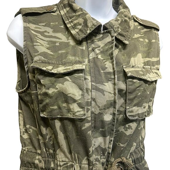 Decree Green Camouflage Cargo Pocket Zip Front Vest Size M - Picture 2 of 6